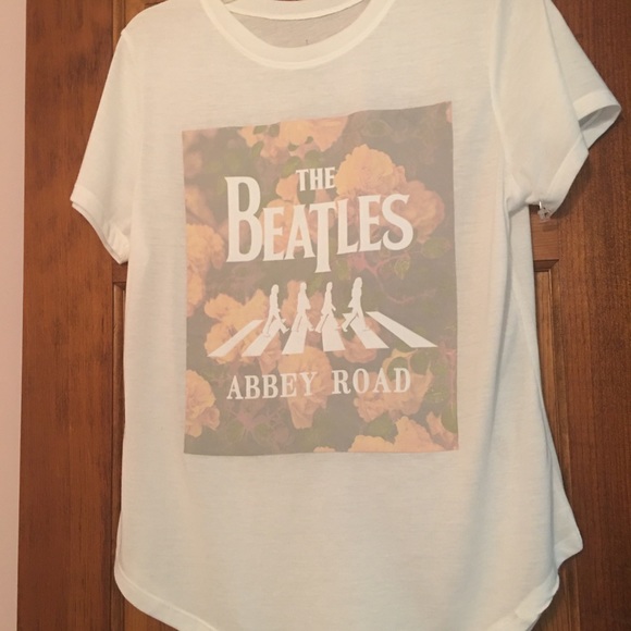 The Beatles Tops - host pick 🎉🎉🎉🎉NWT Beatles Abbey Road t-shirt
